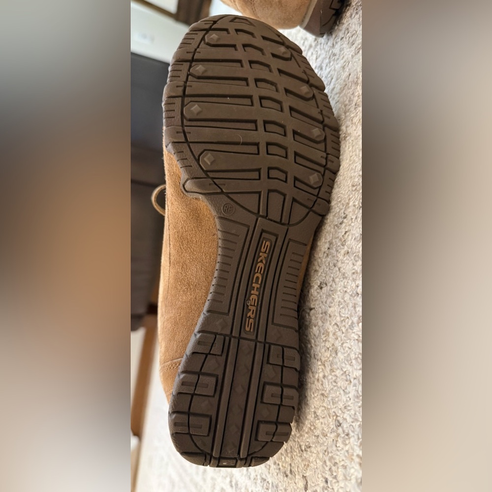 Skechers Relaxed Fit Memory Foam Tan Shoes Sz 9 - Picture 5 of 8